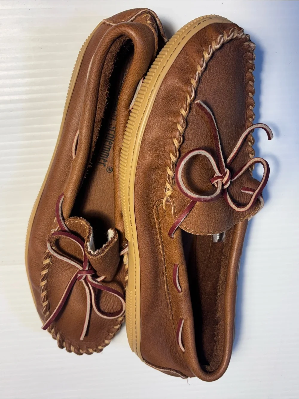 NWOT Mens Hammacher Schlemmer Moccasins 7